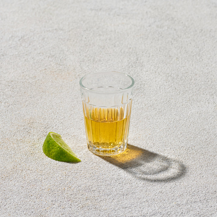 Madalina, Shot Glass