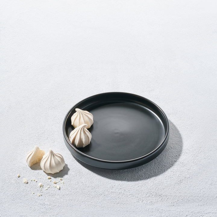 Bolt, Round Matte Modern Plate